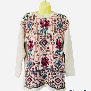 Vintage Floral Embroidered Grandma Fisherman Chunky Beige Sweater. Size Medium